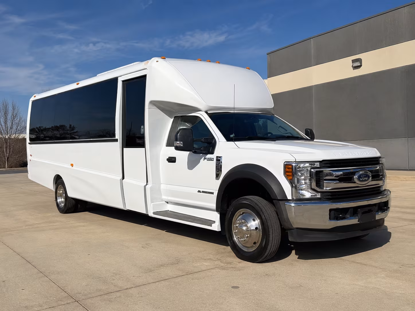 Dallas Airport Shuttle & Transportation party bus exterior